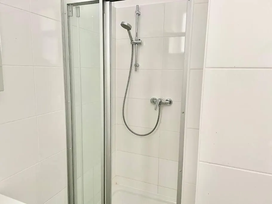 100 M2 Apartment With Free Parking - 15 Min To Center Vienna 0*,  Austria