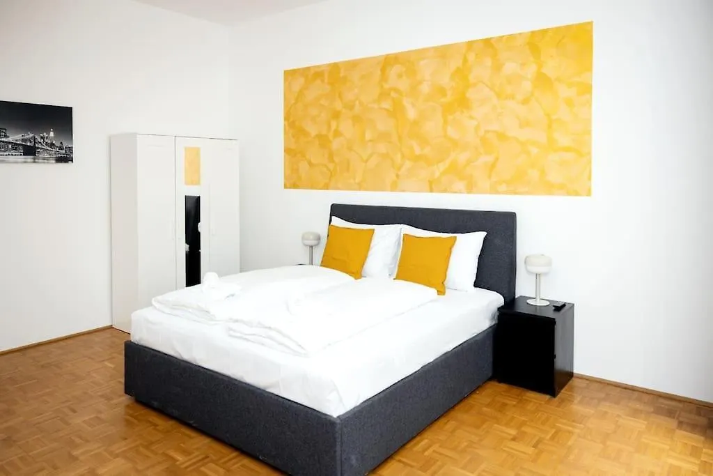 100 M2 Apartment With Free Parking - 15 Min To Center Vienna Austria